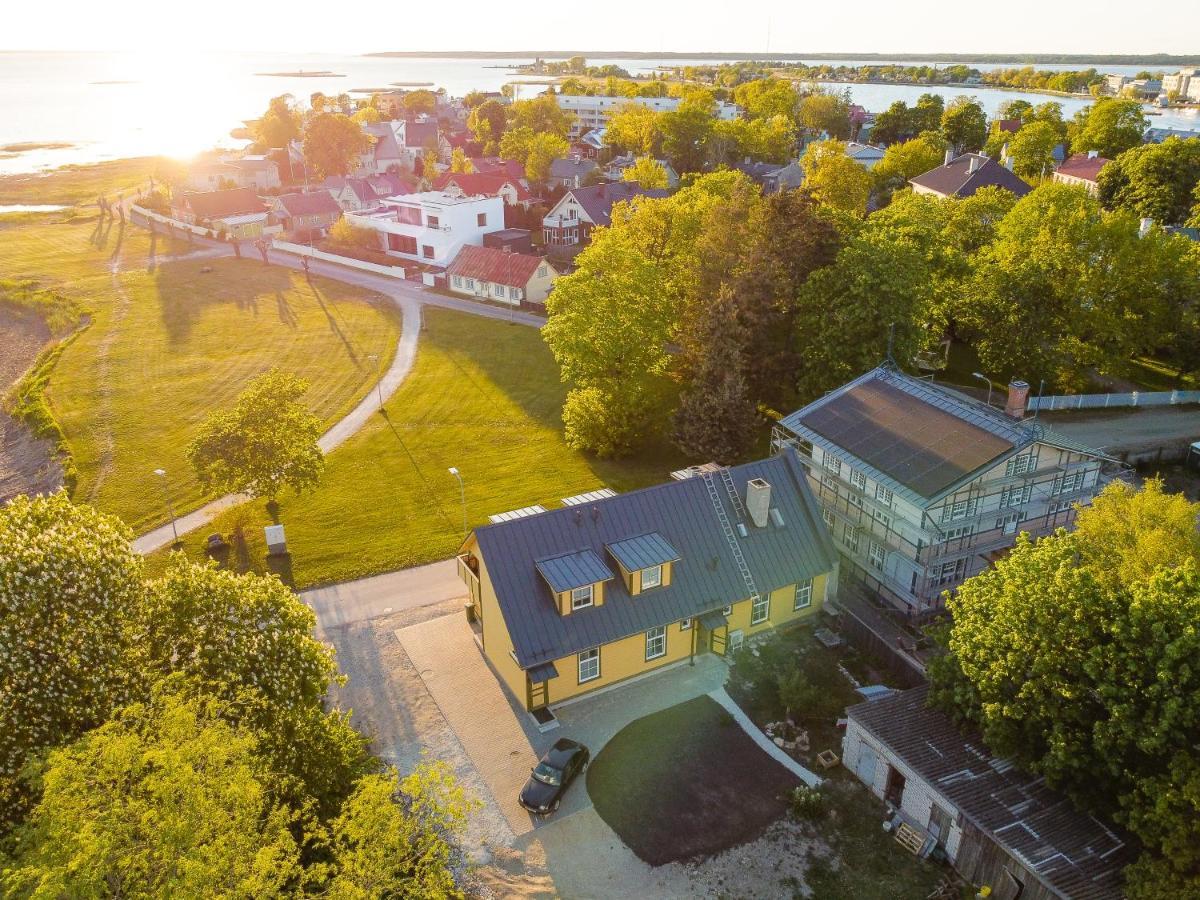 Ohtu Apartments Haapsalu Esterno foto